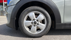 MINI Hatchback 1.5 Cooper 5dr Petrol Hatchback